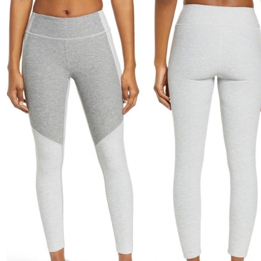 NWT OUTDOOR VOICES Two-Tone
Warmup Crop Leggings, white and gray